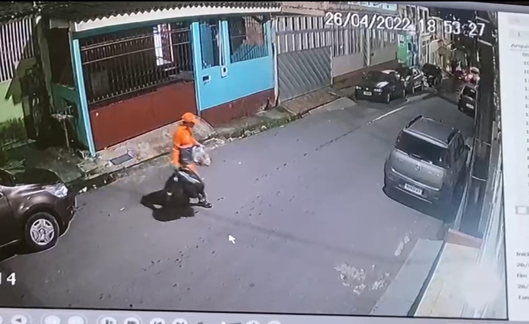 No momento, você está visualizando Vídeo: Trabalhando, gari se assusta com assalto e é morto no Japiim