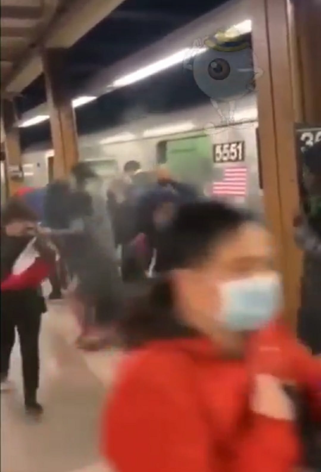 Você está visualizando atualmente Um homem atirou várias vezes contra pessoas em uma estação de metrô no Brooklyn, em Nova York.