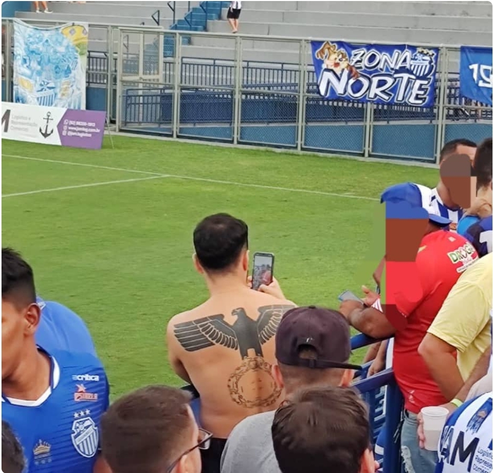 No momento, você está visualizando Em Manaus, torcedor é flagrado com tatuagem nazista durante jogo