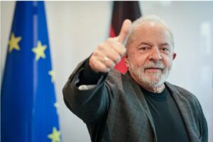 Leia mais sobre o artigo Lula desembarca em Manaus em maio para pedir votos aos amazonenses