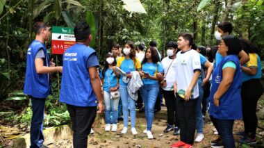 Estudantes de escola estadual visitam o Bosque das Ciências em reabertura do espaço
