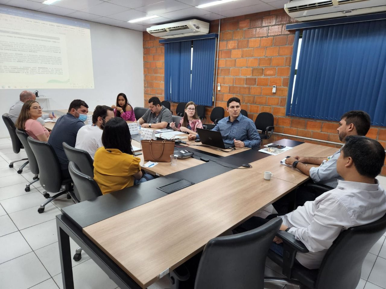 Você está visualizando atualmente Governo do Estado define com Prefeitura repasse das redes de abastecimento de água do Prosamin