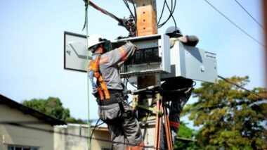 Justiça libera instalação de novo modelo de medidores da Amazonas Energia
