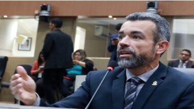 Projeto do vereador Peixoto serviu de base para Lei do 5G, aprovado nesta quarta na Câmara de Manaus