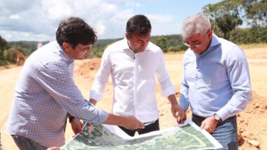 Wilson Lima autoriza primeiro pagamento de indenizações a famílias na área do Anel Viário Leste