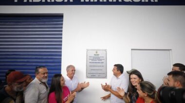 Wilson Lima inaugura primeira estatal de produção de água mineral do Amazonas, em Manaquiri