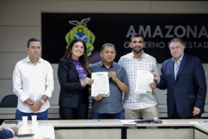 Leia mais sobre o artigo Governo do Amazonas autoriza mais de R$ 111 milhões para obras em 17 cidades do Amazonas, nesta quarta-feira