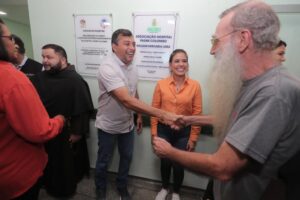 Leia mais sobre o artigo Wilson Lima firma convênio para reabertura do Hospital Padre Colombo em Parintins