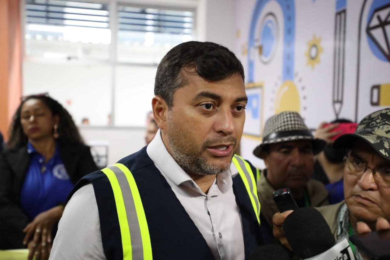 No momento, você está visualizando Em Tabatinga, Wilson Lima anuncia iluminação pública de LED e recuperação do sistema viário