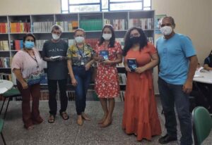 Leia mais sobre o artigo Escola estadual na zona sul de Manaus incentiva leitura e escrita criativa por meio de projeto literário