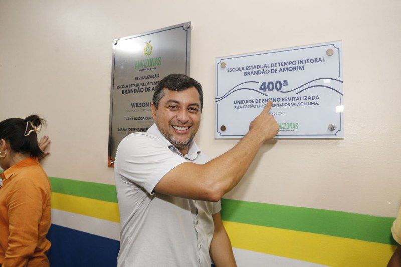 No momento, você está visualizando Em Parintins, Wilson Lima entrega unidade de ensino e alcança a marca de 400 escolas revitalizadas na rede estadual