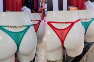 Leia mais sobre o artigo Espia…Loja de lingerie vende calcinhas personalizadas com nomes de Bolsonaro e Lula