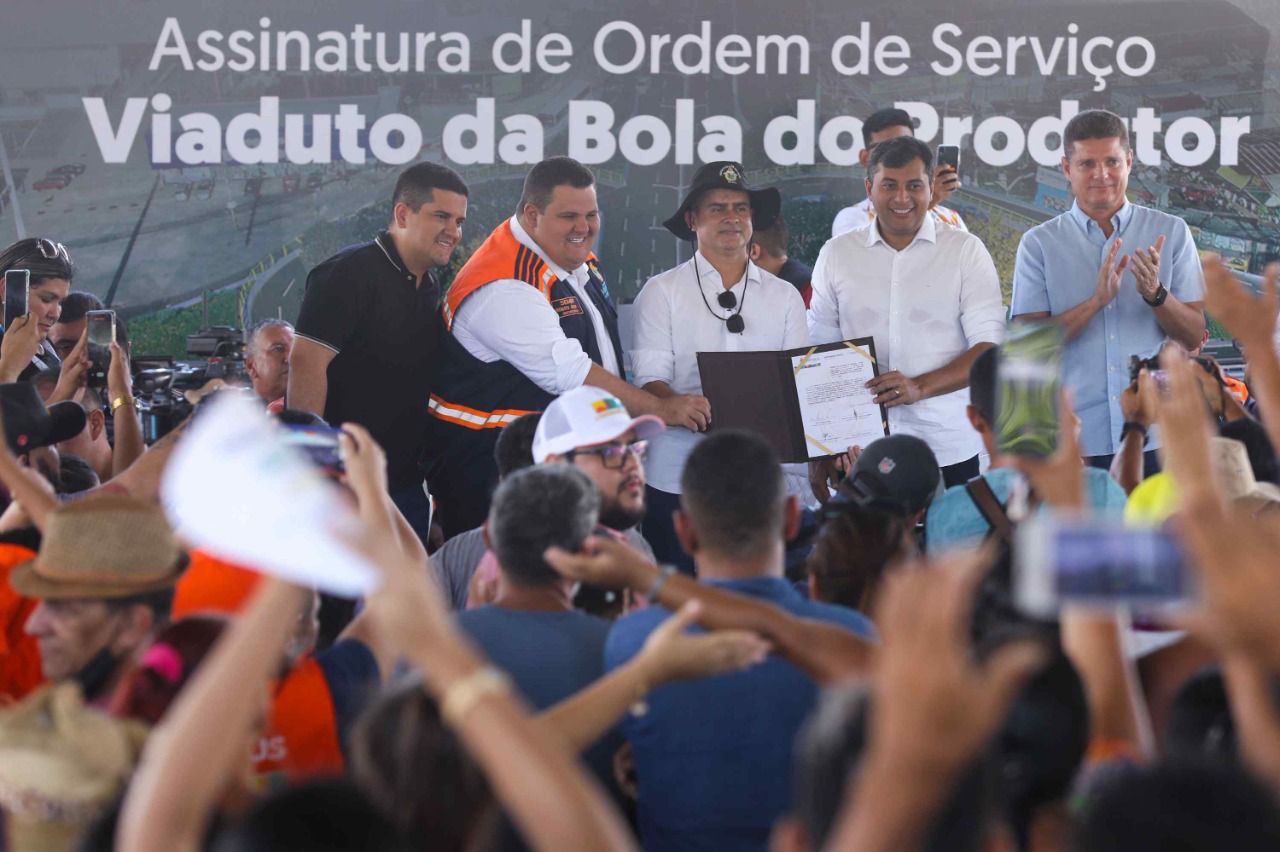 Você está visualizando atualmente Wilson Lima e David Almeida anunciam construção de viaduto da Bola do Produtor e Parque Gigantes da Floresta