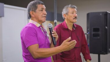 Feirantes de Manaus somam ideias a pré-campanha de Adail Filho