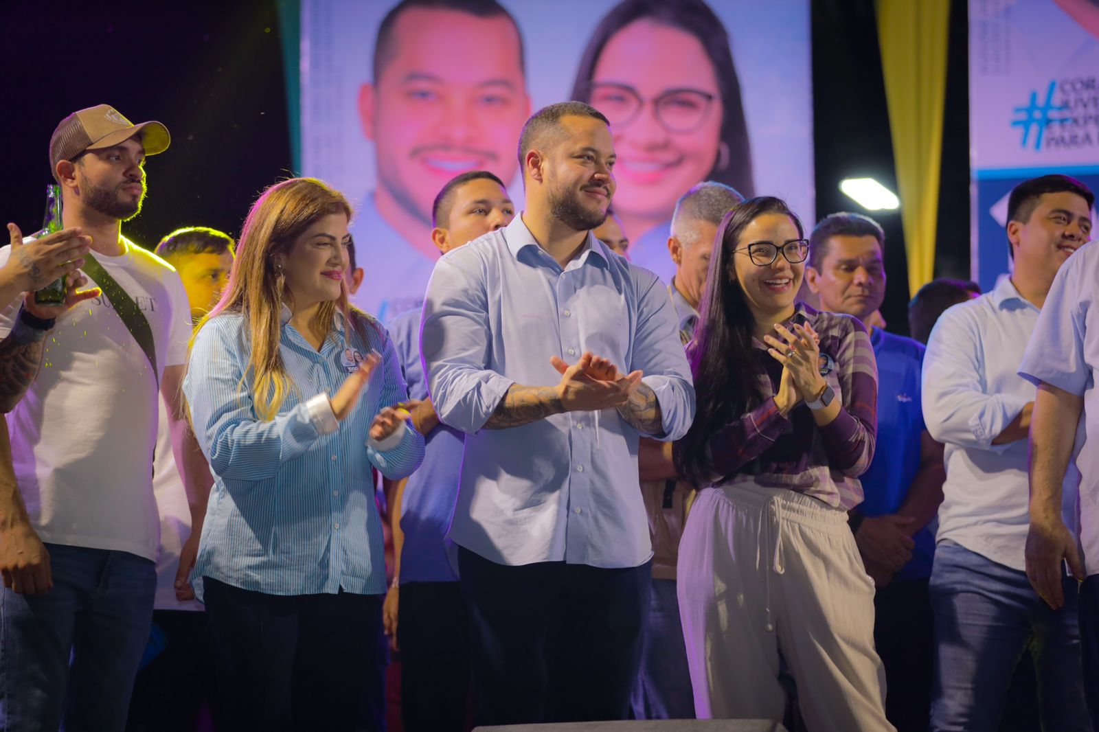 Você está visualizando atualmente Adail Filho e Dra. Mayara fazem maior lançamento de campanha no interior do Amazonas