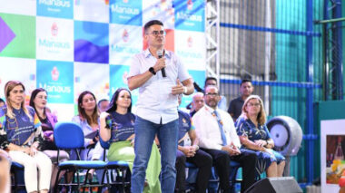 David Almeida confirma pagamento do Fundeb 2022 e a entrega de mais 214 escolas reformadas até o final do ano