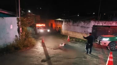Moradores escutam tiros e encontram homem morto na zona Oeste de Manaus
