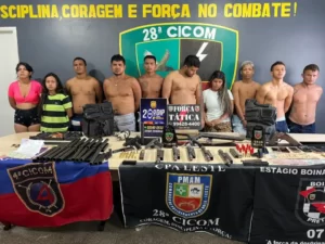 Leia mais sobre o artigo Repara nas lindezas: Quartel de facção é desarticulado pela polícia em Manaus