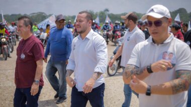 ADAIL FILHO ARRASTA MULTIDÕES EM CIDADES DO AMAZONAS