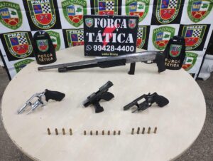 Leia mais sobre o artigo PM apreende arsenal de armas em invasão na Zona Leste