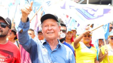‘O Brasil vai notar um senador diferente’, afirma Arthur em caminhada no Zumbi