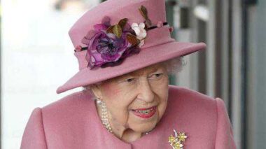 Saúde da rainha Elizabeth 2ª preocupa médicos e família vai ao encontro