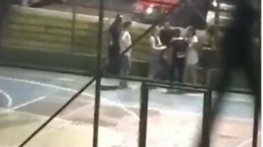 Dono de uma casa lotérica e sua esposa , foram flagrados agredindo verbalmente um garoto autista dentro do condomínio
