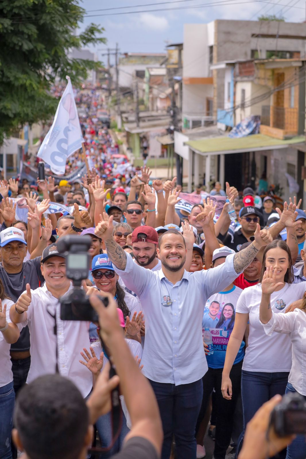 Você está visualizando atualmente Com mais de 89 mil votos, Adail Filho é eleito Deputado Federal