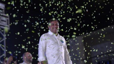 Wilson mantém liderança rumo à reeleição e aprovação do governo cresce, mostra pesquisa