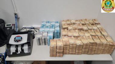Eleições 2022: dois são presos pela PF ao tentar sacar R$ 3 milhões em Manaus