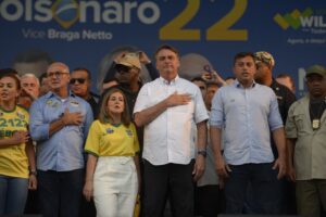 Leia mais sobre o artigo Veja vídeo: Governador do AM destaca apoio a reeleição de Bolsonaro: “quem vota Wilson Lima 44 vota Bolsonaro 22”