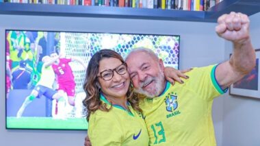 Lula: ‘Vamos usar nossa camisa verde e amarela com orgulho’