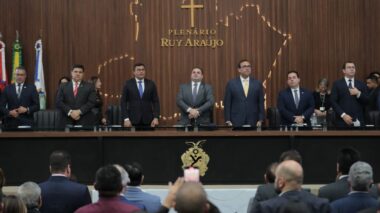 Wilson Lima destaca importância da defesa da ZFM durante entrega da medalha Ruy Araújo a Jorge José Júnior