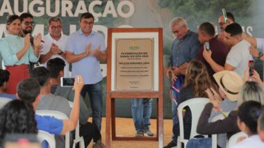 Wilson Lima entrega ramal do Uga-Uga asfaltado e projeta pavimentação de 170 quilômetros de ramais a partir de 2023