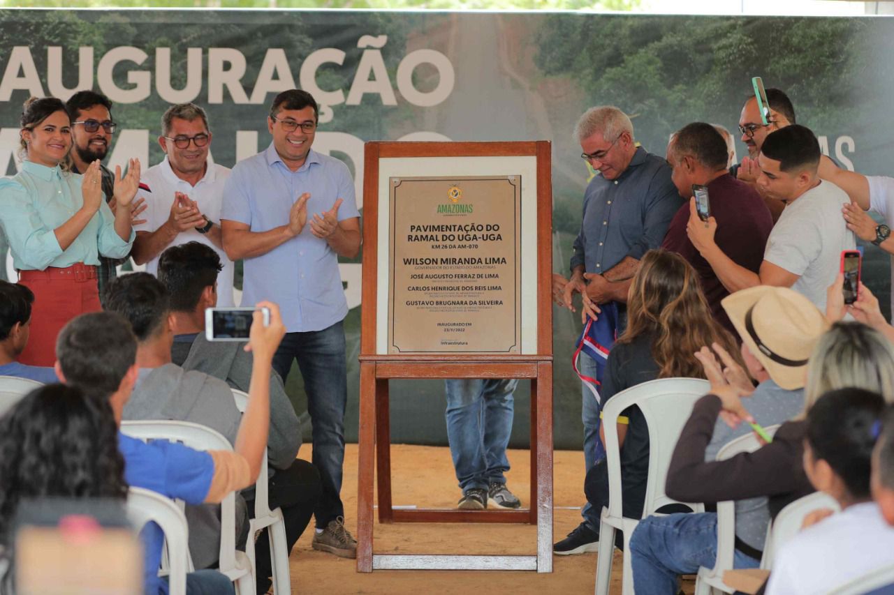 No momento, você está visualizando Wilson Lima entrega ramal do Uga-Uga asfaltado e projeta pavimentação de 170 quilômetros de ramais a partir de 2023
