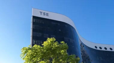 TSE bloqueia R$ 13,6 milhões em conta do PL para pagar multa