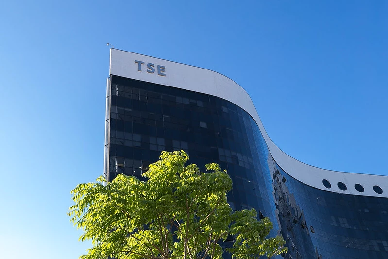 No momento, você está visualizando TSE bloqueia R$ 13,6 milhões em conta do PL para pagar multa