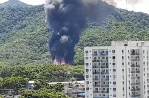 Leia mais sobre o artigo Grande incêndio atinge o Projac, da TV Globo, no Rio de Janeiro