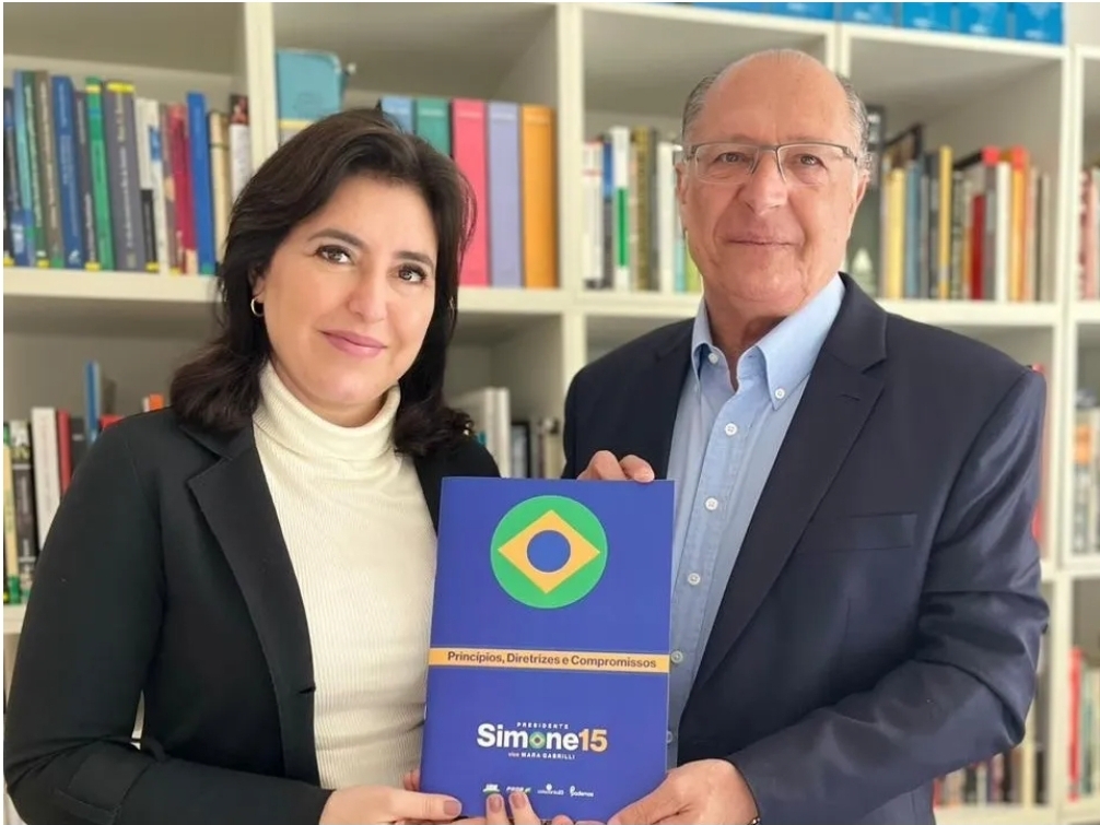 No momento, você está visualizando Alckmin anuncia Simone Tebet para área de desenvolvimento social da transição