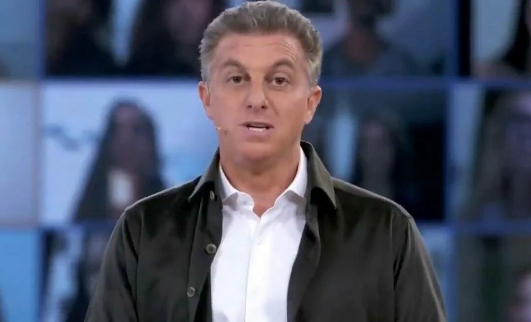 No momento, você está visualizando Huck critica gastos bilionários fora do teto planejados por Lula