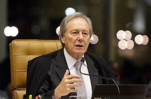 Leia mais sobre o artigo “Se confirmada a tese do PL, teria que anular toda a eleição”, diz Lewandowski