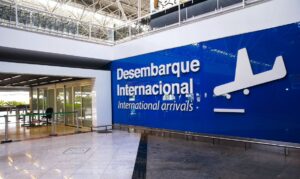 Leia mais sobre o artigo Aeroportos têm atrasos no 1° dia de greve de pilotos e comissários