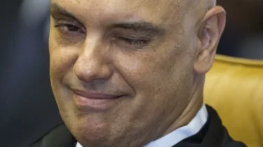 Moraes diz que pedido da sua prisão fere a Constituição