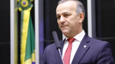 Petista usa R$ 1,3 milhão do orçamento secreto “por engano”