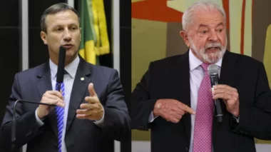 Deputado entra com pedido de impeachment contra Lula