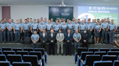 Capitães da PMAM participam de Aula Magna do Curso de Aperfeiçoamento de Oficiais