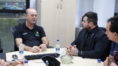 Ouvidor da CMM, Capitão Carpê leva demandas de segurança pública para general Mansur