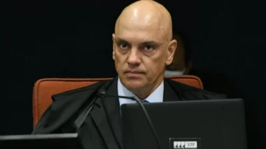 Moraes pede a própria prisão em registro feito no sistema do CNJ