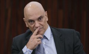 Leia mais sobre o artigo Parlamentares cobram Moraes por fala de Lula sobre “golpe”