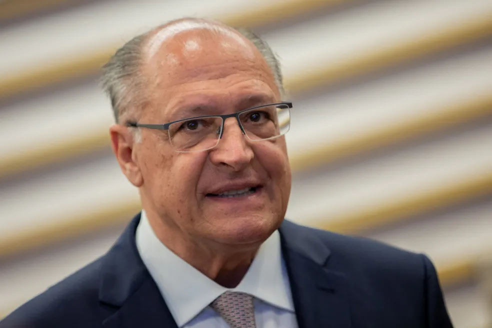 Você está visualizando atualmente Após declaração de Alckmin sobre fim do IPI, entidades ligadas à Zona Franca de Manaus cobram audiência com ministros